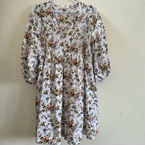 Floral Babydoll Dress w Pockets